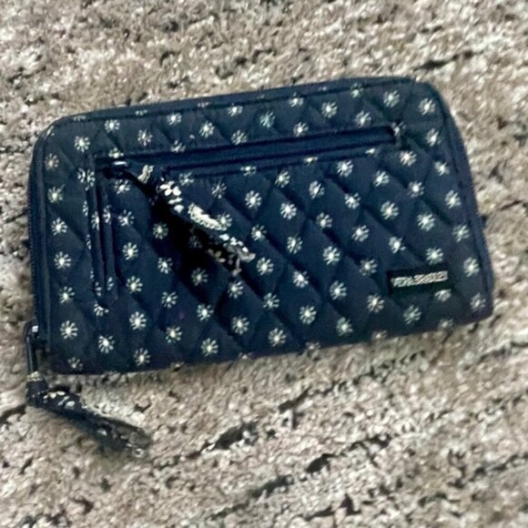 Vera Bradley blue floral Boho wallet long navy blue Excellet condition - Picture 2 of 13